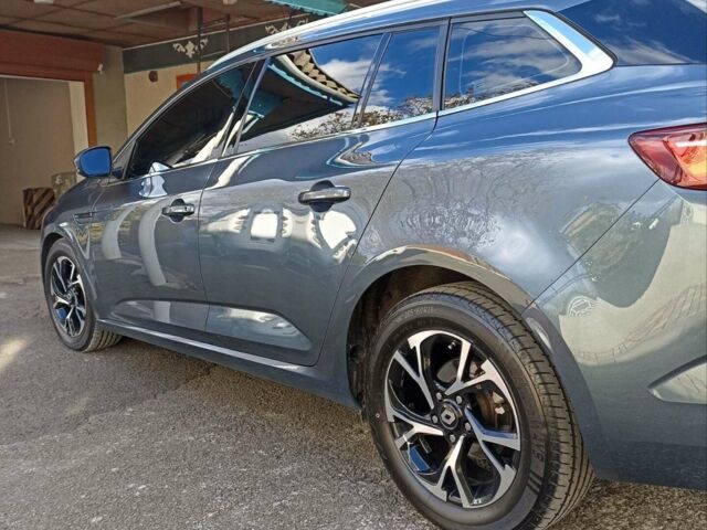 Сірий Рено Меган, об'ємом двигуна 1.46 л та пробігом 169 тис. км за 12800 $, фото 1 на Automoto.ua
