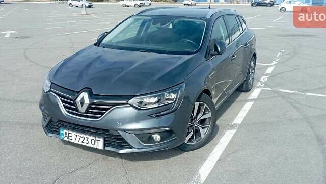 Серый Рено Меган, объемом двигателя 1.5 л и пробегом 175 тыс. км за 14500 $, фото 1 на Automoto.ua