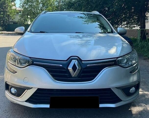 Серый Рено Меган, объемом двигателя 1.5 л и пробегом 236 тыс. км за 12700 $, фото 1 на Automoto.ua