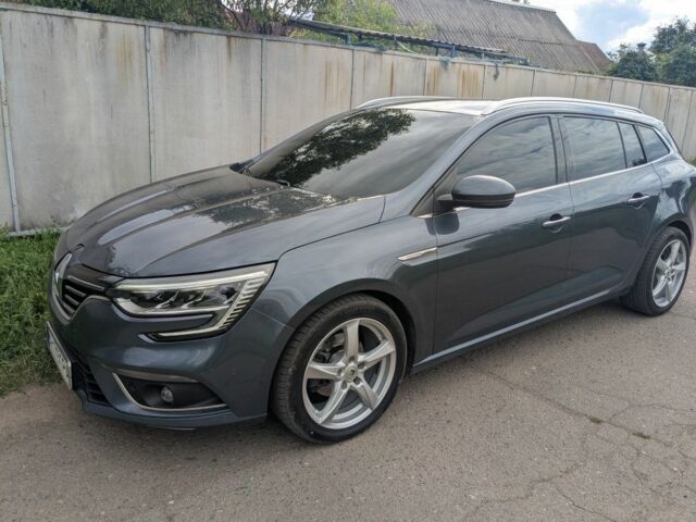Серый Рено Меган, объемом двигателя 0 л и пробегом 240 тыс. км за 12299 $, фото 1 на Automoto.ua