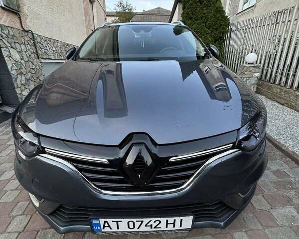 Серый Рено Меган, объемом двигателя 1.46 л и пробегом 177 тыс. км за 13000 $, фото 1 на Automoto.ua