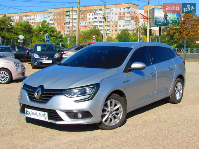 Серый Рено Меган, объемом двигателя 1.6 л и пробегом 232 тыс. км за 11900 $, фото 1 на Automoto.ua