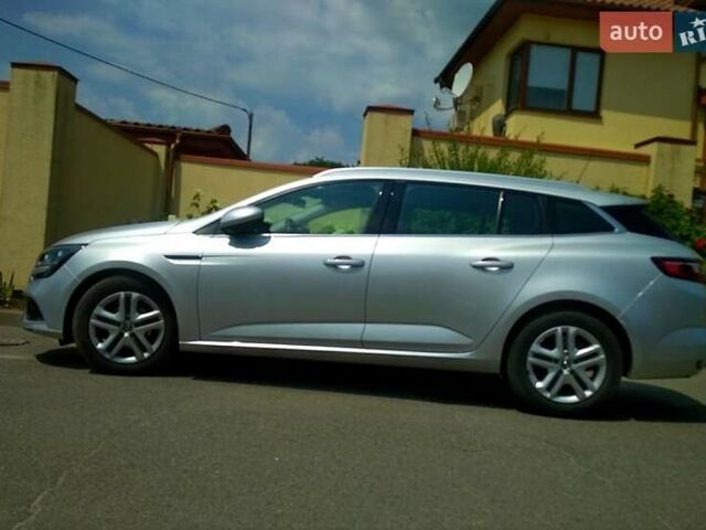 Серый Рено Меган, объемом двигателя 1.5 л и пробегом 198 тыс. км за 12500 $, фото 1 на Automoto.ua