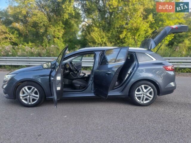 Сірий Рено Меган, об'ємом двигуна 1.46 л та пробігом 278 тис. км за 10499 $, фото 1 на Automoto.ua