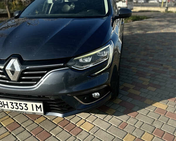 Сірий Рено Меган, об'ємом двигуна 1.46 л та пробігом 204 тис. км за 13750 $, фото 1 на Automoto.ua