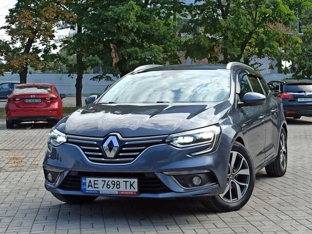 Серый Рено Меган, объемом двигателя 1.5 л и пробегом 165 тыс. км за 13300 $, фото 1 на Automoto.ua