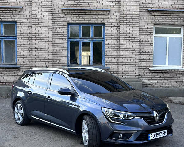 Сірий Рено Меган, об'ємом двигуна 1.46 л та пробігом 240 тис. км за 13500 $, фото 1 на Automoto.ua
