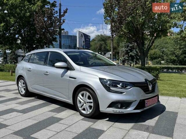 Серый Рено Меган, объемом двигателя 1.5 л и пробегом 163 тыс. км за 14000 $, фото 1 на Automoto.ua