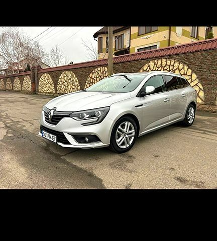 Серый Рено Меган, объемом двигателя 1.5 л и пробегом 220 тыс. км за 12700 $, фото 1 на Automoto.ua