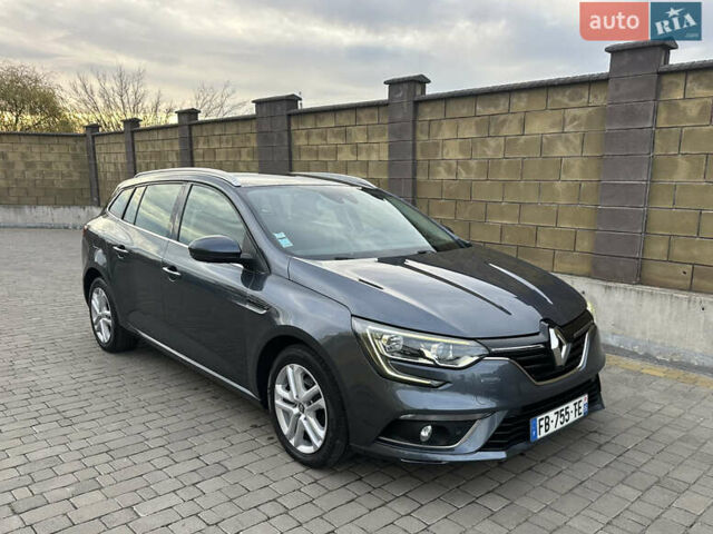 Сірий Рено Меган, об'ємом двигуна 1.5 л та пробігом 230 тис. км за 13300 $, фото 1 на Automoto.ua