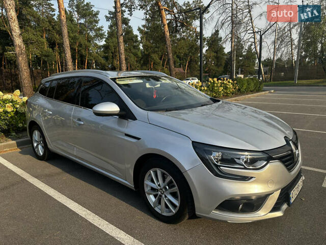 Серый Рено Меган, объемом двигателя 1.46 л и пробегом 183 тыс. км за 12500 $, фото 1 на Automoto.ua