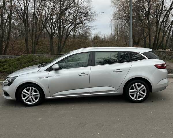 Серый Рено Меган, объемом двигателя 1.46 л и пробегом 149 тыс. км за 14500 $, фото 1 на Automoto.ua