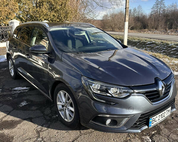 Серый Рено Меган, объемом двигателя 1.46 л и пробегом 180 тыс. км за 12700 $, фото 1 на Automoto.ua
