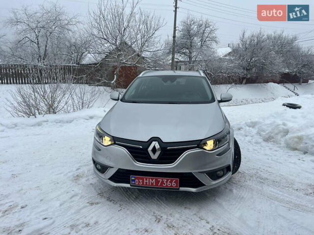 Серый Рено Меган, объемом двигателя 1.46 л и пробегом 145 тыс. км за 13550 $, фото 1 на Automoto.ua