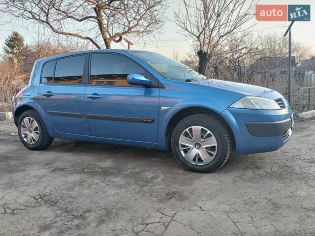 Синий Рено Меган, объемом двигателя 1.39 л и пробегом 274 тыс. км за 4200 $, фото 1 на Automoto.ua