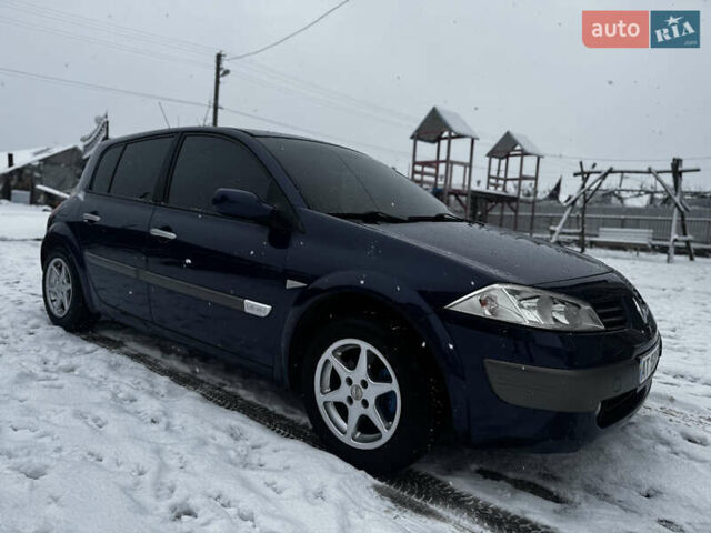 Синий Рено Меган, объемом двигателя 1.6 л и пробегом 182 тыс. км за 3700 $, фото 1 на Automoto.ua