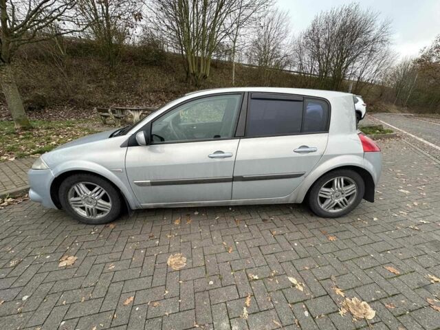 Синий Рено Меган, объемом двигателя 0 л и пробегом 320 тыс. км за 1500 $, фото 1 на Automoto.ua