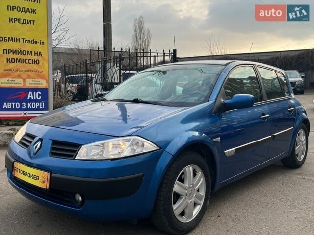 Синий Рено Меган, объемом двигателя 2 л и пробегом 175 тыс. км за 4500 $, фото 1 на Automoto.ua