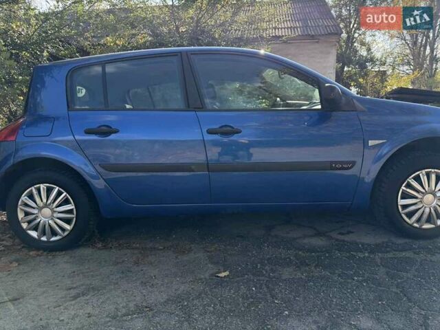 Синий Рено Меган, объемом двигателя 1.6 л и пробегом 171 тыс. км за 3700 $, фото 1 на Automoto.ua