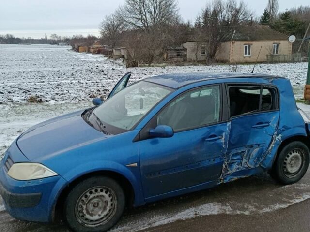Синий Рено Меган, объемом двигателя 1.6 л и пробегом 235 тыс. км за 1850 $, фото 1 на Automoto.ua
