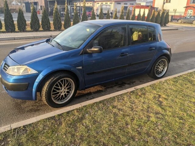 Синій Рено Меган, об'ємом двигуна 1.5 л та пробігом 324 тис. км за 2700 $, фото 1 на Automoto.ua