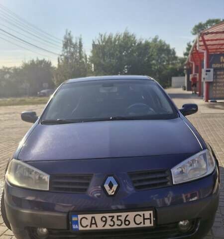 Синий Рено Меган, объемом двигателя 1.4 л и пробегом 190 тыс. км за 3924 $, фото 1 на Automoto.ua