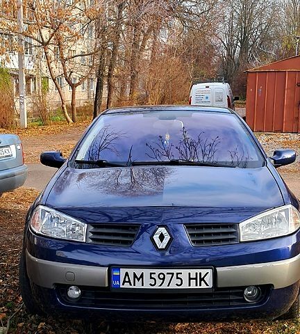Синий Рено Меган, объемом двигателя 1.6 л и пробегом 235 тыс. км за 4500 $, фото 1 на Automoto.ua