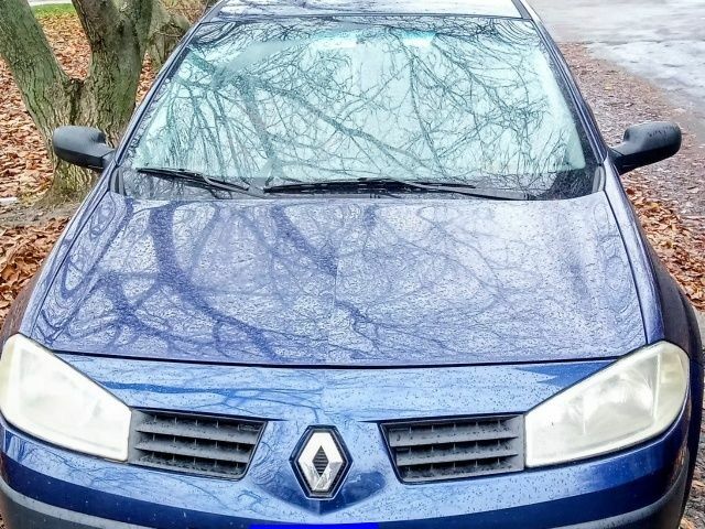 Синий Рено Меган, объемом двигателя 1.4 л и пробегом 236 тыс. км за 3500 $, фото 1 на Automoto.ua
