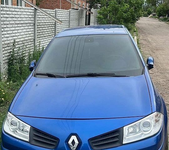 Синій Рено Меган, об'ємом двигуна 1.6 л та пробігом 242 тис. км за 4900 $, фото 1 на Automoto.ua