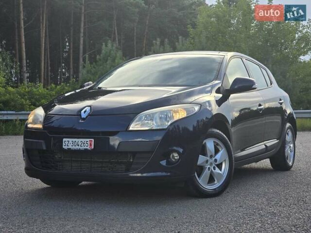Синий Рено Меган, объемом двигателя 1.5 л и пробегом 227 тыс. км за 7299 $, фото 1 на Automoto.ua
