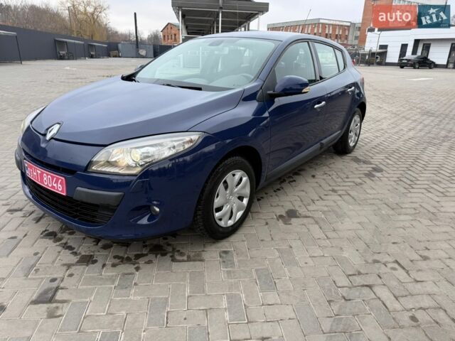 Синий Рено Меган, объемом двигателя 1.6 л и пробегом 242 тыс. км за 7000 $, фото 1 на Automoto.ua