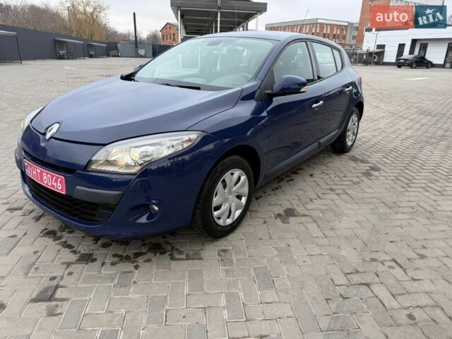 Синий Рено Меган, объемом двигателя 1.6 л и пробегом 242 тыс. км за 7000 $, фото 1 на Automoto.ua