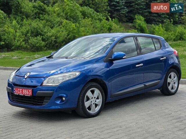Синій Рено Меган, об'ємом двигуна 1.6 л та пробігом 193 тис. км за 5999 $, фото 1 на Automoto.ua
