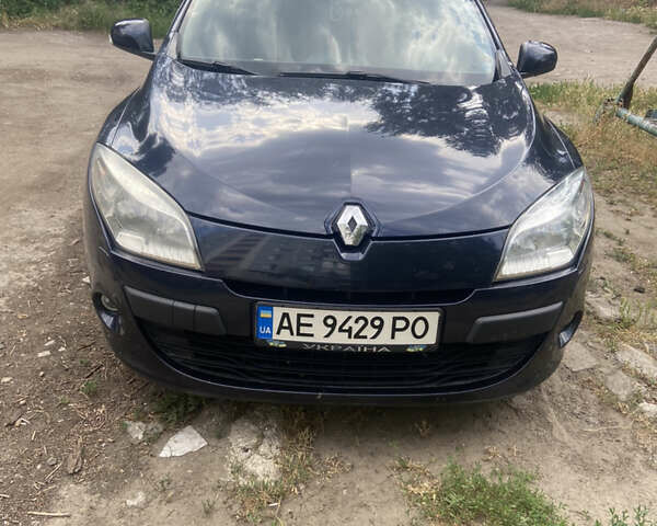 Рено Меган 2009 у Запоріжжя на Automoto.ua Синій Рено Меган, об'ємом двигуна 1.5 л та пробігом 280 тис. км за 7500 $, фото 1 на Automoto.ua