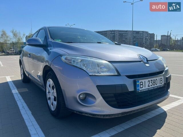 Синій Рено Меган, об'ємом двигуна 1.46 л та пробігом 191 тис. км за 5400 $, фото 1 на Automoto.ua