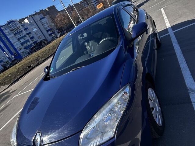 Синий Рено Меган, объемом двигателя 1.6 л и пробегом 236 тыс. км за 6800 $, фото 1 на Automoto.ua