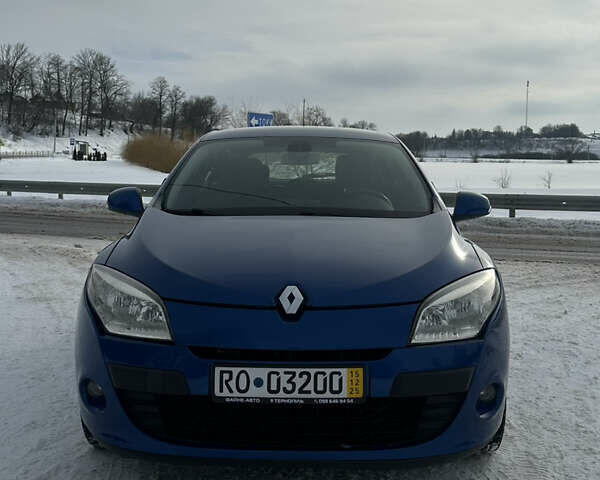 Синій Рено Меган, об'ємом двигуна 1.6 л та пробігом 192 тис. км за 6950 $, фото 1 на Automoto.ua
