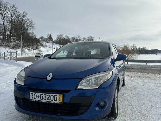Синій Рено Меган, об'ємом двигуна 1.6 л та пробігом 192 тис. км за 6700 $, фото 1 на Automoto.ua