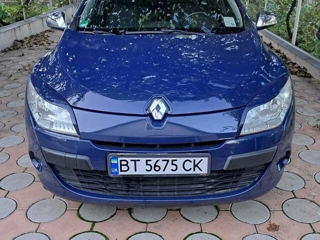Синий Рено Меган, объемом двигателя 1.6 л и пробегом 126 тыс. км за 2999 $, фото 1 на Automoto.ua