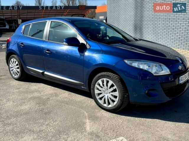 Синий Рено Меган, объемом двигателя 1.6 л и пробегом 140 тыс. км за 7200 $, фото 1 на Automoto.ua