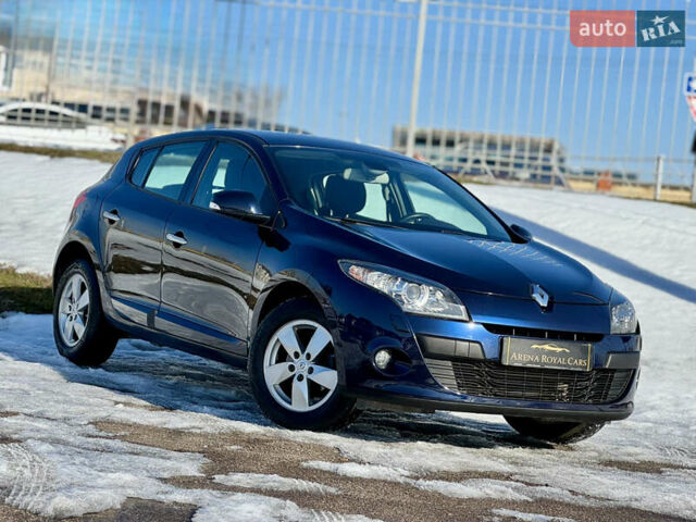 Синій Рено Меган, об'ємом двигуна 2 л та пробігом 167 тис. км за 7500 $, фото 1 на Automoto.ua