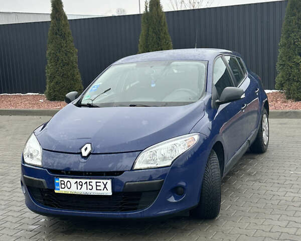 Синій Рено Меган, об'ємом двигуна 1.6 л та пробігом 181 тис. км за 6500 $, фото 1 на Automoto.ua