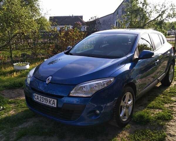 Синий Рено Меган, объемом двигателя 1.5 л и пробегом 204 тыс. км за 6300 $, фото 1 на Automoto.ua