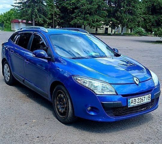 Синий Рено Меган, объемом двигателя 1.5 л и пробегом 210 тыс. км за 6700 $, фото 1 на Automoto.ua