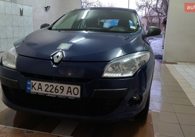 Синий Рено Меган, объемом двигателя 1.6 л и пробегом 248 тыс. км за 6450 $, фото 1 на Automoto.ua