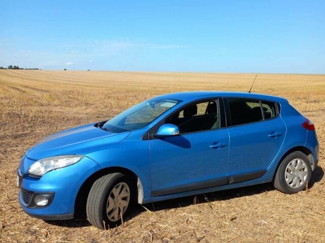 Синий Рено Меган, объемом двигателя 0 л и пробегом 190 тыс. км за 2800 $, фото 1 на Automoto.ua