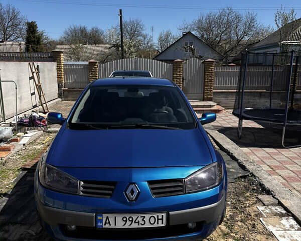 Синий Рено Меган, объемом двигателя 1.6 л и пробегом 270 тыс. км за 3800 $, фото 1 на Automoto.ua