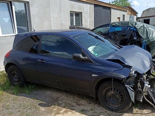 Синий Рено Меган, объемом двигателя 1.4 л и пробегом 187 тыс. км за 1200 $, фото 1 на Automoto.ua