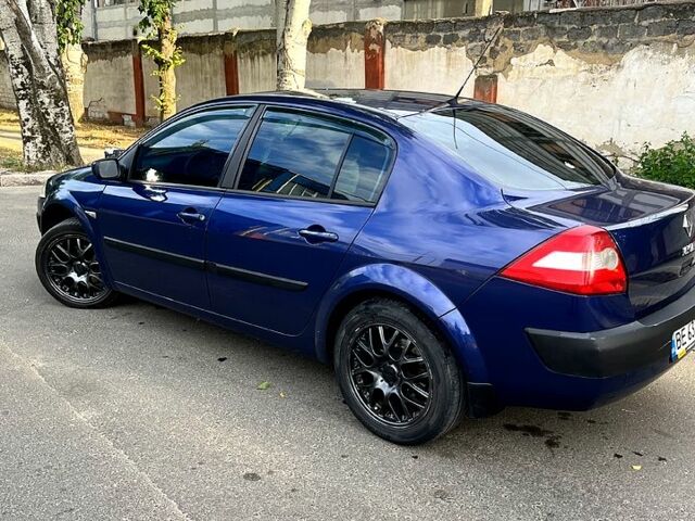 Синій Рено Меган, об'ємом двигуна 1.4 л та пробігом 344 тис. км за 4300 $, фото 1 на Automoto.ua