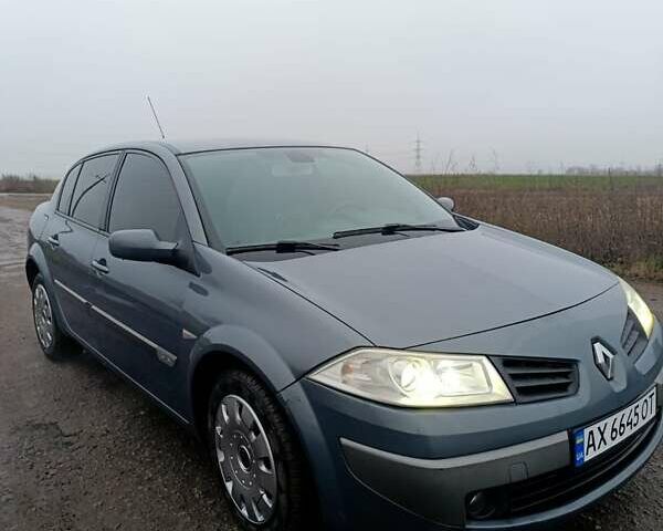 Синий Рено Меган, объемом двигателя 1.6 л и пробегом 260 тыс. км за 5000 $, фото 1 на Automoto.ua